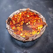 Декоративная тарелка из янтаря — оригинальный подарок — фотография 1