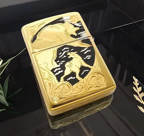 Подарочная зажигалка Zippo оригинал "Охота на медведя"