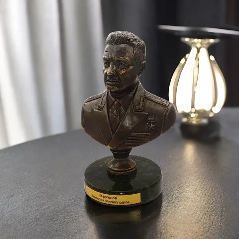 Бронзовый бюст «Маргелов В.Ф.(Командующий ВДВ)» — оригинальный подарок