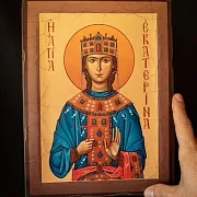 На память: Деревянная Икона "Святая Екатерина" — фотография 1