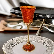 Подарочный бокал для вина из камня (янтарь) — фотография 1