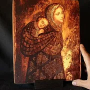 Подарочная икона Божией матери "Колыбельная" с подставкой — фотография 1